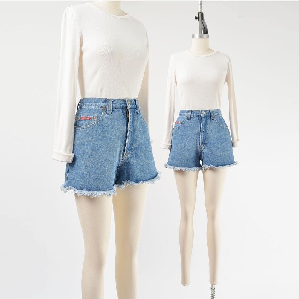 Vintage 90s High Waisted Denim Shorts Frayed Hem Light Wash Jean Shorts Small